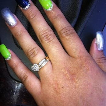 City Nails - Girlfriends' Nails done by Ricky - Nail Salons Near Me - Waipahu, Hawaii