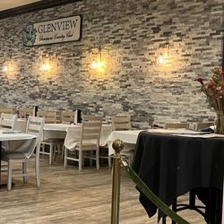 Glenview Country Club Restaurant - Casual country club vibe