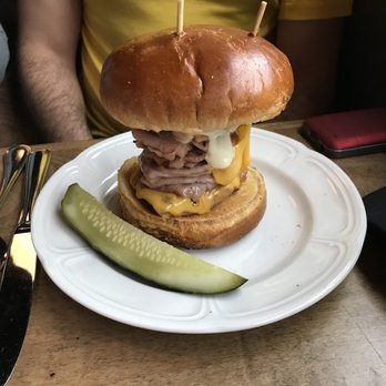 Au Cheval - Bologna Sandwich - Bars Near Me - Chicago, Illinois Au Cheval - Bologna Sandwich - Bars Near Me - Chicago, Illinois