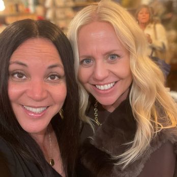 Linnea's Unique Boutique - Women's Clothing Near Me - Lacey, Washington