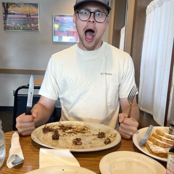 Mr T's Family Cafe - Breakfast & Brunch Near Me - Mount Vernon, Washington