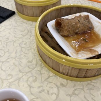 HL Peninsula - Siu mai and steamed tofu skin roll - Dim Sum Near Me - Castro Valley, California HL Peninsula - Siu mai and steamed tofu skin roll - Dim Sum Near Me - Castro Valley, California