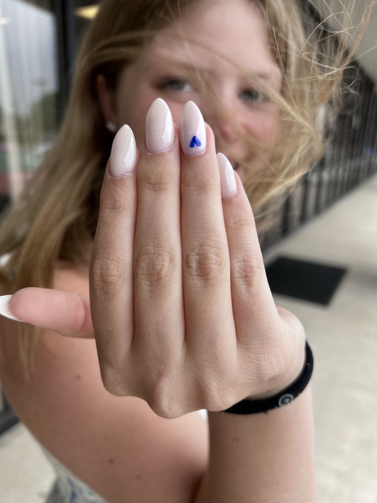 NAIL FIEND Updated October 2024 78 Photos & 28 Reviews 320