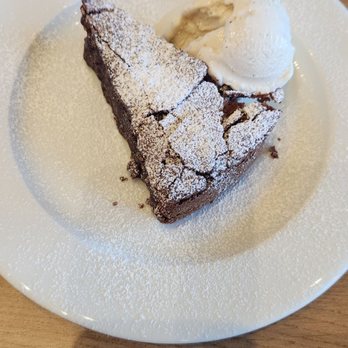 Osteria 081 - Chocolate torte - Italian Near Me - Newbury Park, California Osteria 081 - Chocolate torte - Italian Near Me - Newbury Park, California