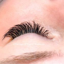 Blinkology - Eyelash extensions