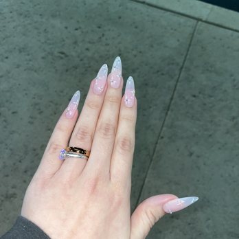Nails & Beyond - Nail Salons Near Me - Los Angeles, California