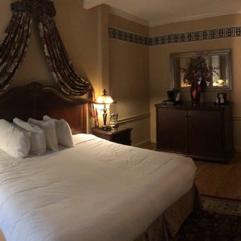 Fulton Steamboat Inn - Our Room (#111) - Hotels Near Me - Lancaster, Pennsylvania