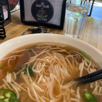 Pho King 4 - 02. Beef Noodle Soup w/ Sliced Steak, Brisket, Flank, Tendon & Tripe - Large - Vietnamese Near Me - Davis, California Pho King 4 - 02. Beef Noodle Soup w/ Sliced Steak, Brisket, Flank, Tendon & Tripe - Large - Vietnamese Near Me - Davis, California