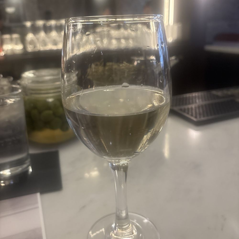 Paul & Jimmy's - Pinot Grigio - Italian Near Me - New York, New York Paul & Jimmy's - Pinot Grigio - Italian Near Me - New York, New York