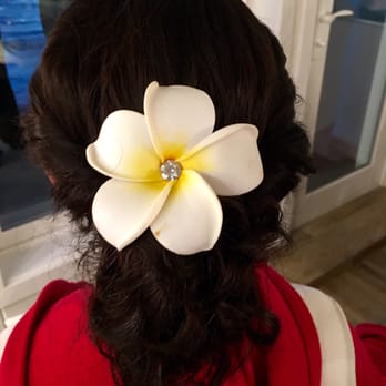 Honeycomb - They go out of their way to give you beautiful hair when you leave!!!! - Lice Services Near Me - Woodland Hills, California Honeycomb - They go out of their way to give you beautiful hair when you leave!!!! - Lice Services Near Me - Woodland Hills, California