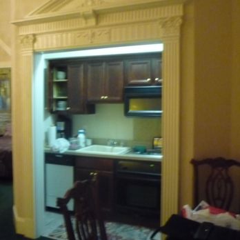 Plaza Suite Hotel - Kitchen from loving room - Hotels Near Me - New Orleans, Louisiana Plaza Suite Hotel - Kitchen from loving room - Hotels Near Me - New Orleans, Louisiana