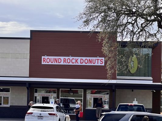 Round Rock Donuts by null