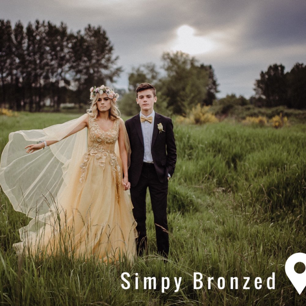Simply Bronzed Logo