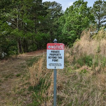 Lake Placid Park - This is a view of the sign where the park ends and private property begins.  Photo taken April 22, 2023. - Parks Near Me - Virginia Beach, Virginia