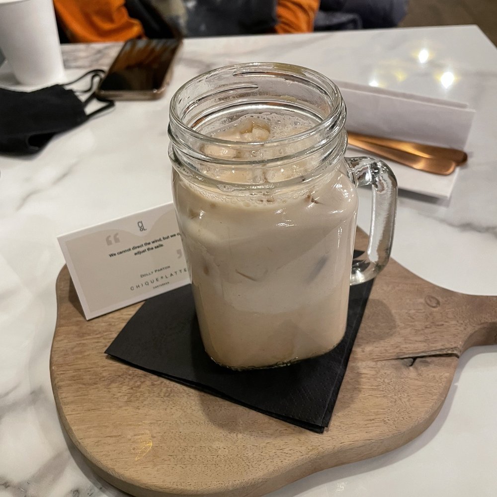 Chiqueolatte - Iced Masala Chia Latte - Coffee & Tea Near Me - Chicago, Illinois Chiqueolatte - Iced Masala Chia Latte - Coffee & Tea Near Me - Chicago, Illinois