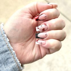 T Nails
