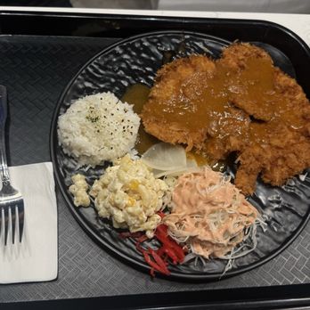 H Mart - DAM this looked awesome (Katsu?) w/cole slaw, macaroni & rice - Food Court Near Me - Schaumburg, Illinois H Mart - DAM this looked awesome (Katsu?) w/cole slaw, macaroni & rice - Food Court Near Me - Schaumburg, Illinois