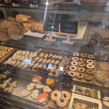 Croissant Express Bakery - Bakeries Near Me - Oakville, Ontario Croissant Express Bakery - Bakeries Near Me - Oakville, Ontario