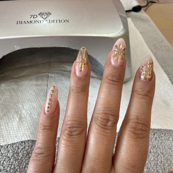 Le'mon Nail Boutique - Different nail designs for each finger - Nail Salons Near Me - Algonquin, Illinois