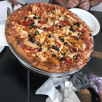Strato's Pizzeria & Restaurant - Pizza - Pizza Near Me - Consecon, Ontario