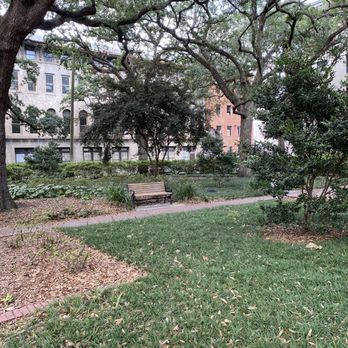 Reynolds Square - Parks Near Me - Savannah, Georgia