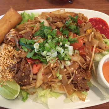 Bangkok Kitchen - Country noodles - Thai Near Me - Maumee, Ohio
