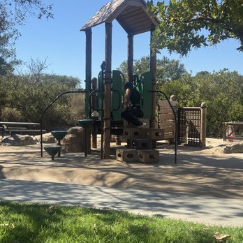 Alta Laguna Park - Hiking Near Me - Laguna Beach, California