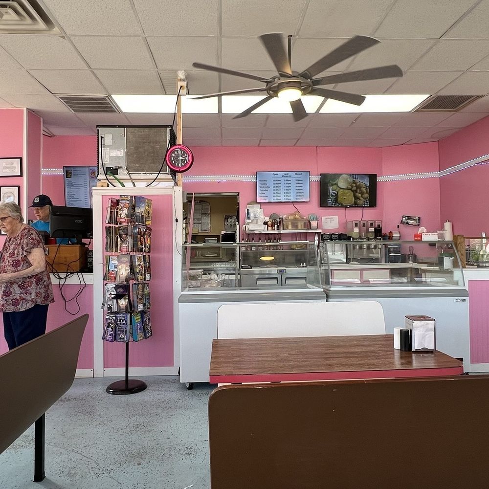 Yummm - Order food on the left. Pick ice cream on the right. - Ice Cream & Frozen Yogurt Near Me - Kimberling City, Missouri Yummm - Order food on the left. Pick ice cream on the right. - Ice Cream & Frozen Yogurt Near Me - Kimberling City, Missouri
