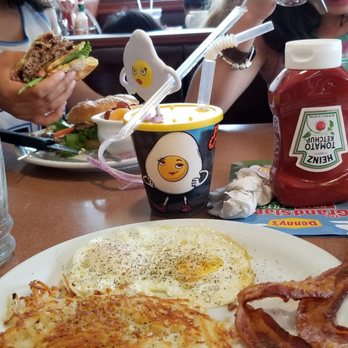 Denny's - American Near Me - Van Nuys, California