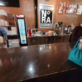 NoRA Cupcake Company - Counter - Cupcakes Near Me - Middletown, Connecticut