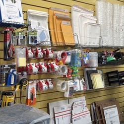 Balboa Business Center - Office supplies