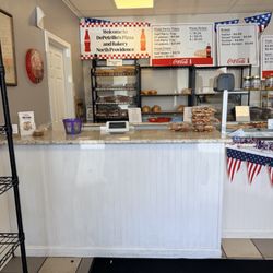 DePetrillo's Pizza & Bakery