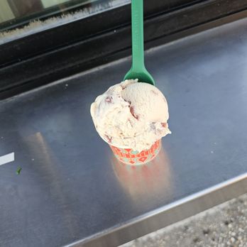 Oddfellows - Miso Cherry. Very unique and equally tasty - Ice Cream & Frozen Yogurt Near Me - Brooklyn, New York