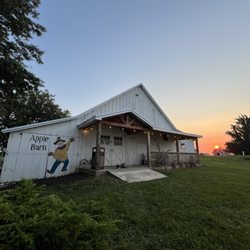Apple of My Eye Farm & Orchard - Apple Store