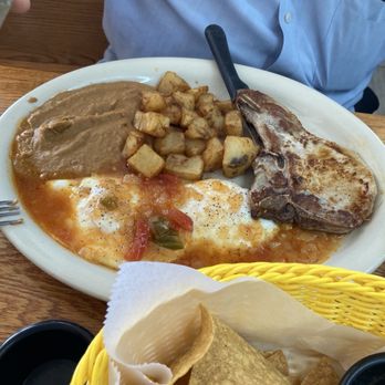 Mi Sierra Jalisco - Huevos rancheros with pork chops - Mexican Near Me - San Antonio, Texas Mi Sierra Jalisco - Huevos rancheros with pork chops - Mexican Near Me - San Antonio, Texas