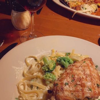 Spezia - Chicken Broccoli Fettuccine Alfredo - Italian Near Me - Omaha, Nebraska Spezia - Chicken Broccoli Fettuccine Alfredo - Italian Near Me - Omaha, Nebraska