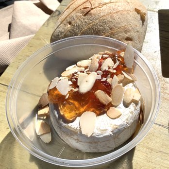 Bluemont Vineyard - Baked Brie - Venues & Event Spaces Near Me - Bluemont, Virginia