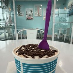 Chilly Spoons - Cream cheese pumpkin pie frozen yogurt with Nutella drizzle