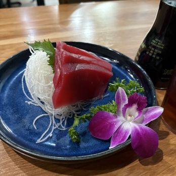 Heemo Sushi - Albacore   Sashimi! So fresh and tender!!!!  Beautiful! - Sushi Bars Near Me - Duarte, California