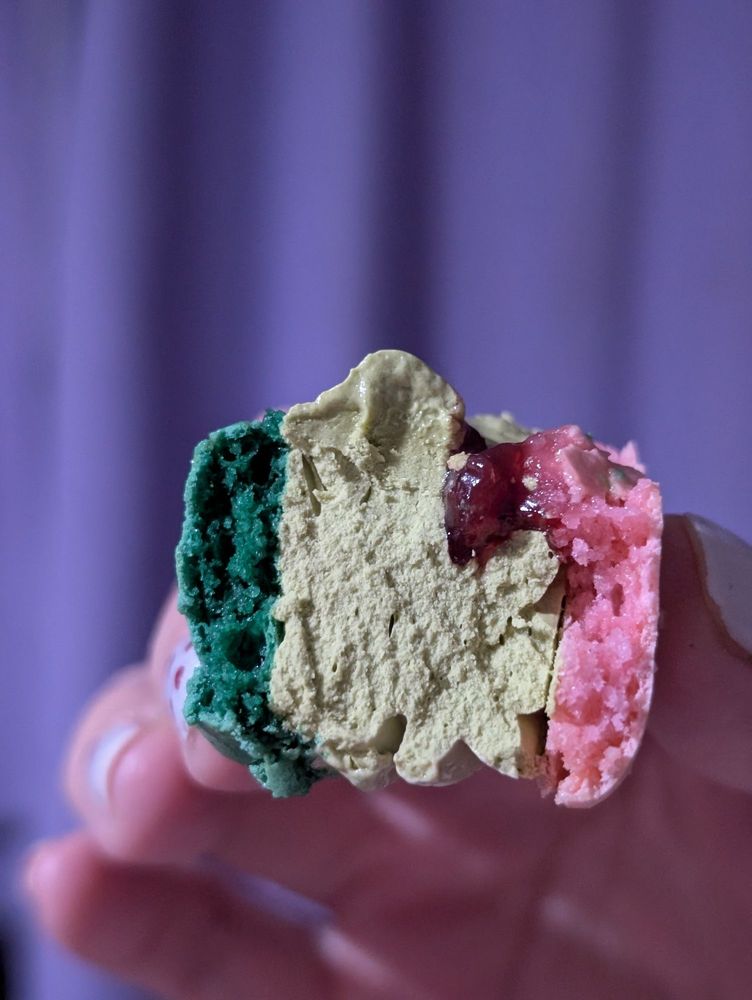 Hana's Roulettea Logo