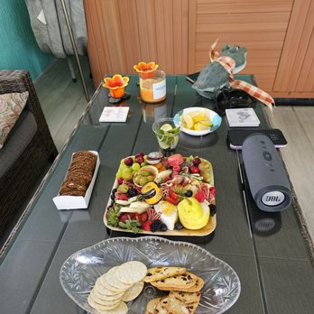 Jovial Boards - Jovial board for 4 - Caterers Near Me Jovial Boards - Jovial board for 4 - Caterers Near Me