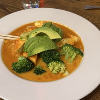Mungmee Vegan Thai - Avocado Noodle Curry (VG) with fresh tofu - Thai Near Me - Beaverton, Oregon Mungmee Vegan Thai - Avocado Noodle Curry (VG) with fresh tofu - Thai Near Me - Beaverton, Oregon
