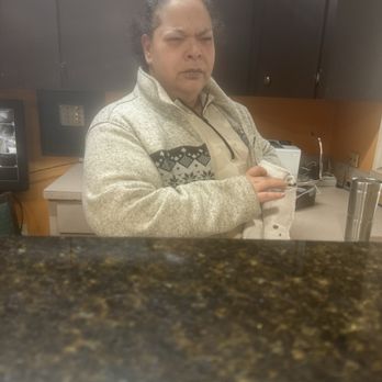 Motel 6 - She can't help with customer service or refund because she says she doesn't care, and won't give the managers name. - Hotels Near Me - Kenly, North Carolina