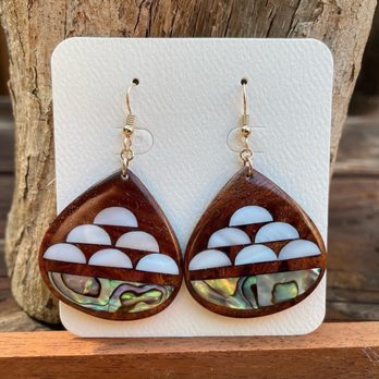 Kekumuaoa Designs - Kai ʻŌpua earrings - Jewelry Near Me - Captain Cook, Hawaii Kekumuaoa Designs - Kai ʻŌpua earrings - Jewelry Near Me - Captain Cook, Hawaii