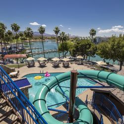 London Bridge Resort - Waterslide at our Splash Pool