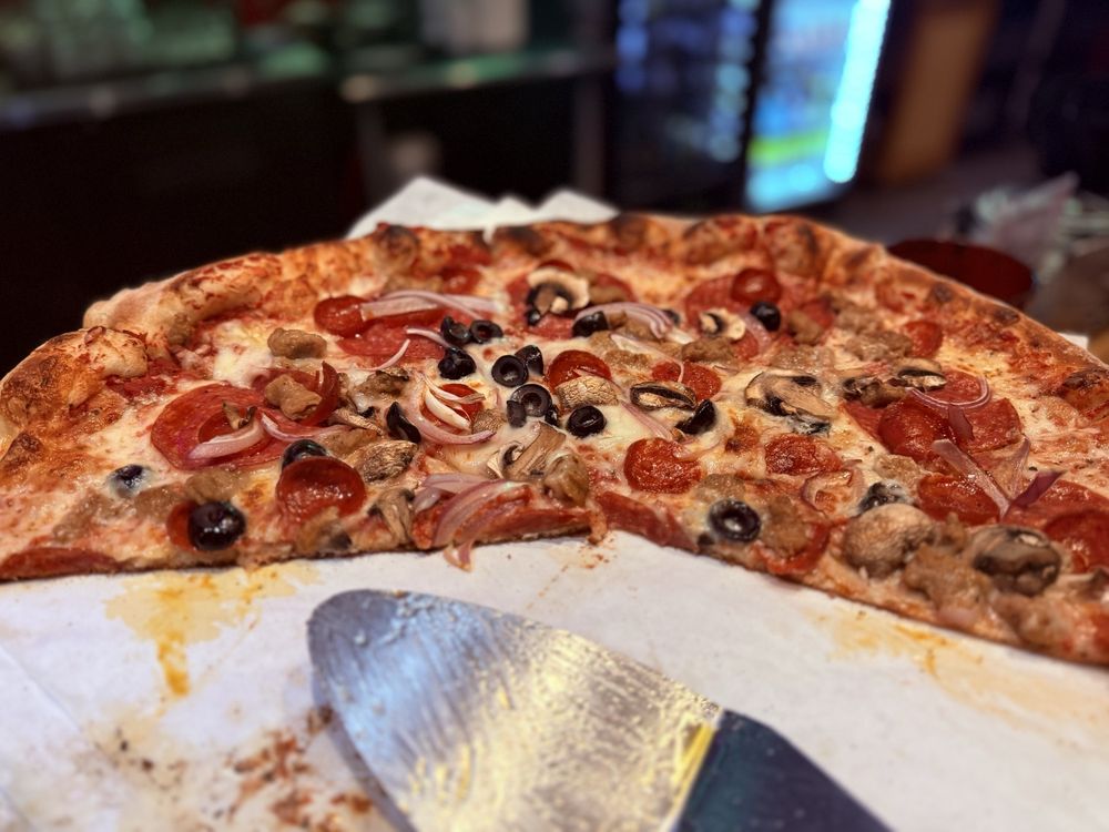 Chair 9 Woodstone Pizza & Sports Bar Logo