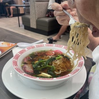 Zippy's Kahala - Diners Near Me - Honolulu, Hawaii