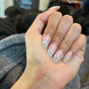 Deja Vu Nail Spa - Reasonably priced. I am so in love with the work they do here I bring in a picture and then they bring my ideas to life 10/10 recommend - Nail Salons Near Me - Sebastopol, California Deja Vu Nail Spa - Reasonably priced. I am so in love with the work they do here I bring in a picture and then they bring my ideas to life 10/10 recommend - Nail Salons Near Me - Sebastopol, California