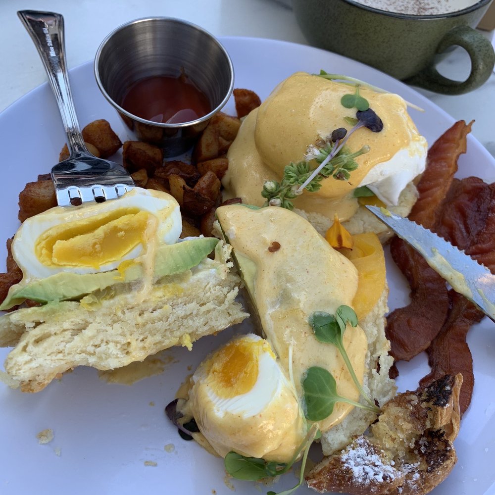 YES PLEASE - Perfectly poached eggs and flaky country biscuits. Oh so good! - Coffee & Tea Near Me - La Quinta, California