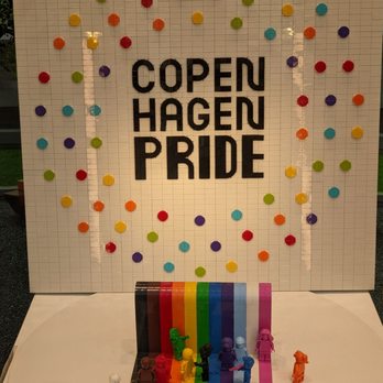 Lego Store - Happy Pride - Toy Stores Near Me - København K, 84